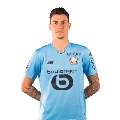 Berke Özer photo