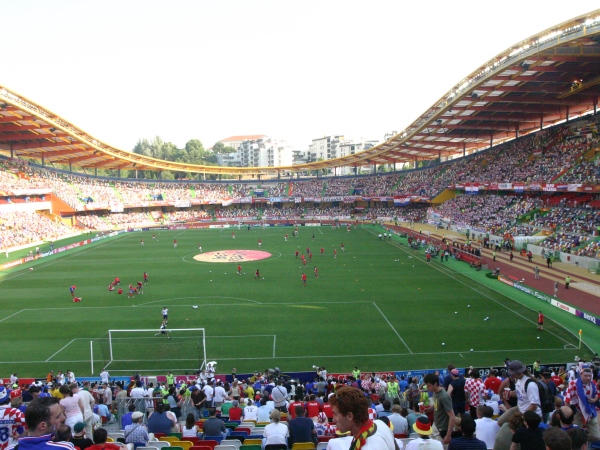 Estádio Dr. Magalhães Pessoa stadium image