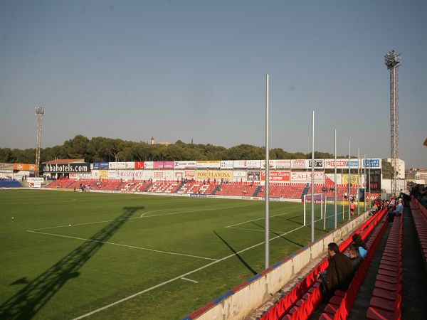 Estadio El Alcoraz stadium image