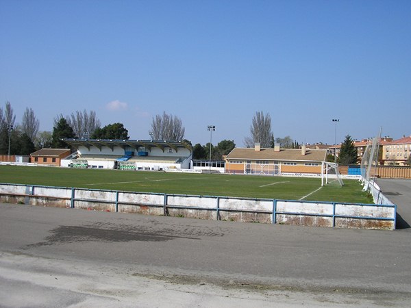 Estadio de Luchán stadium image