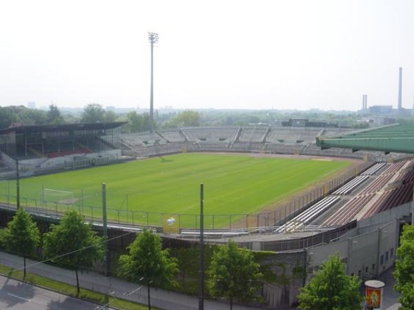 Städtisches Stadion an der Grünwalder Straße stadium image
