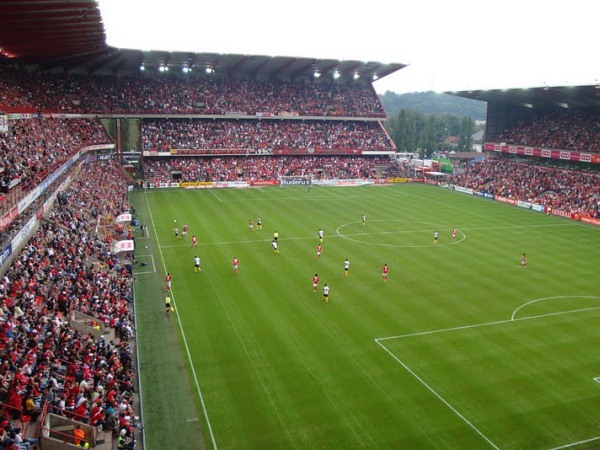 Stade Maurice Dufrasne stadium image