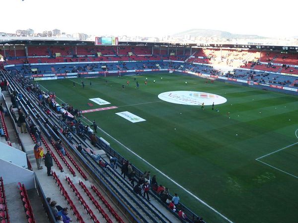 Estadio El Sadar stadium image