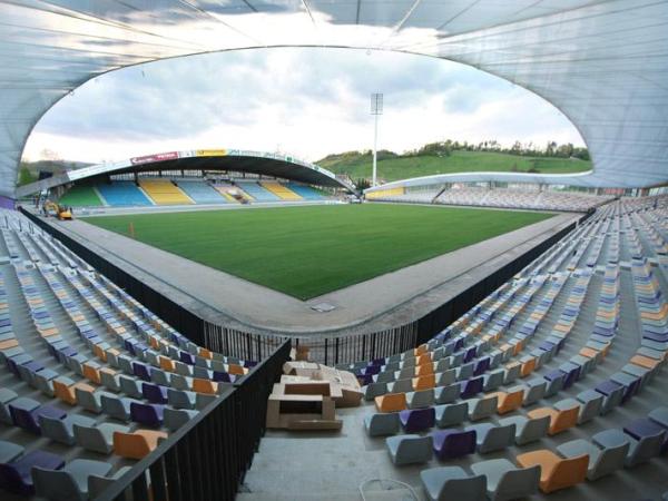 Ljudski vrt stadium image