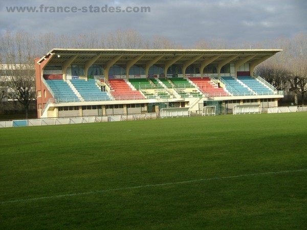 Stade Armand Chouffet stadium image