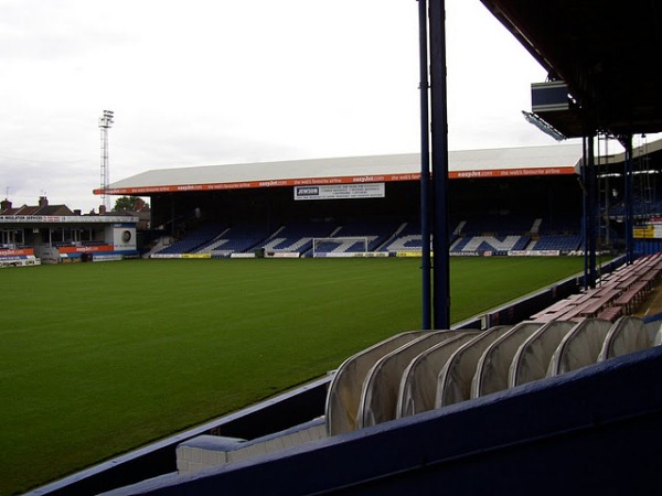 Kenilworth Road stadium image