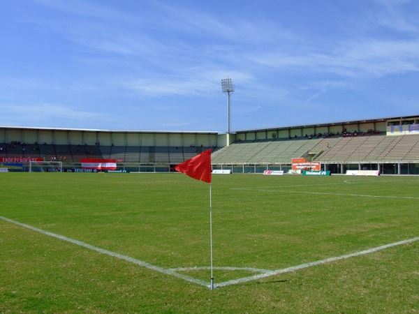 Complexo Poliespotivo Fernando Scharbub Farah stadium image