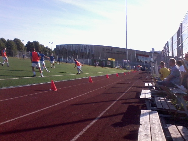 Lasnamäe Kergejõustikuhalli kunstmuruväljak stadium image